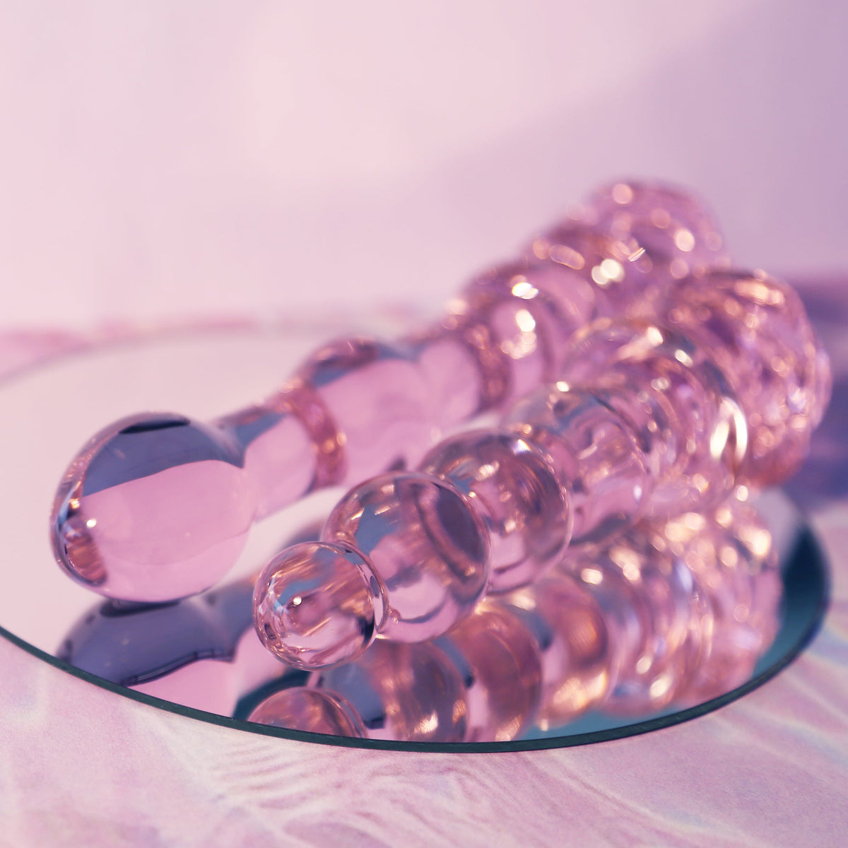 Tappo in vetro smaltato a forma di rosa con perline