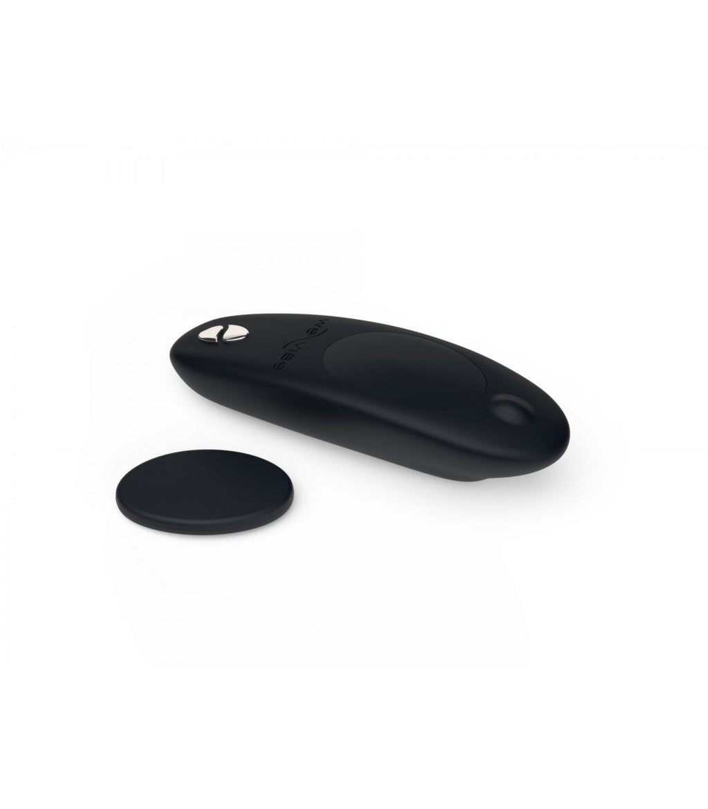 Il set We-Vibe ci stuzzica con Bond e Moxie Black